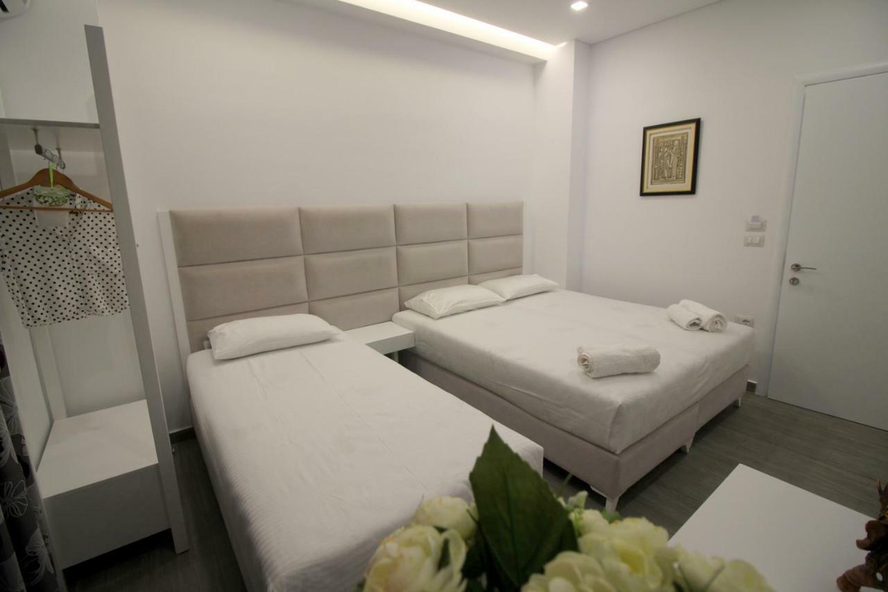Edina By Hp Hotel Саранде Екстериор снимка